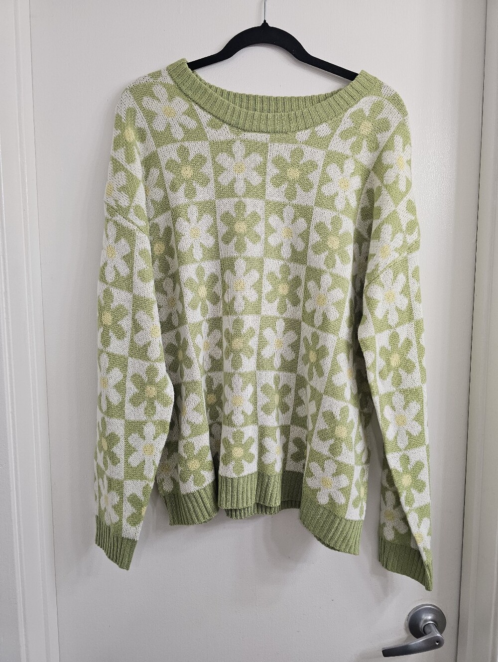 Rue21 Green and White Floral Check Knit Sweater